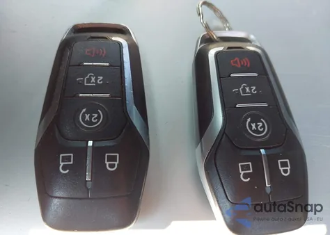 2015 Ford F-150 Lariat из США, поврежденный, VIN 1FTFW1EF2FFA81617